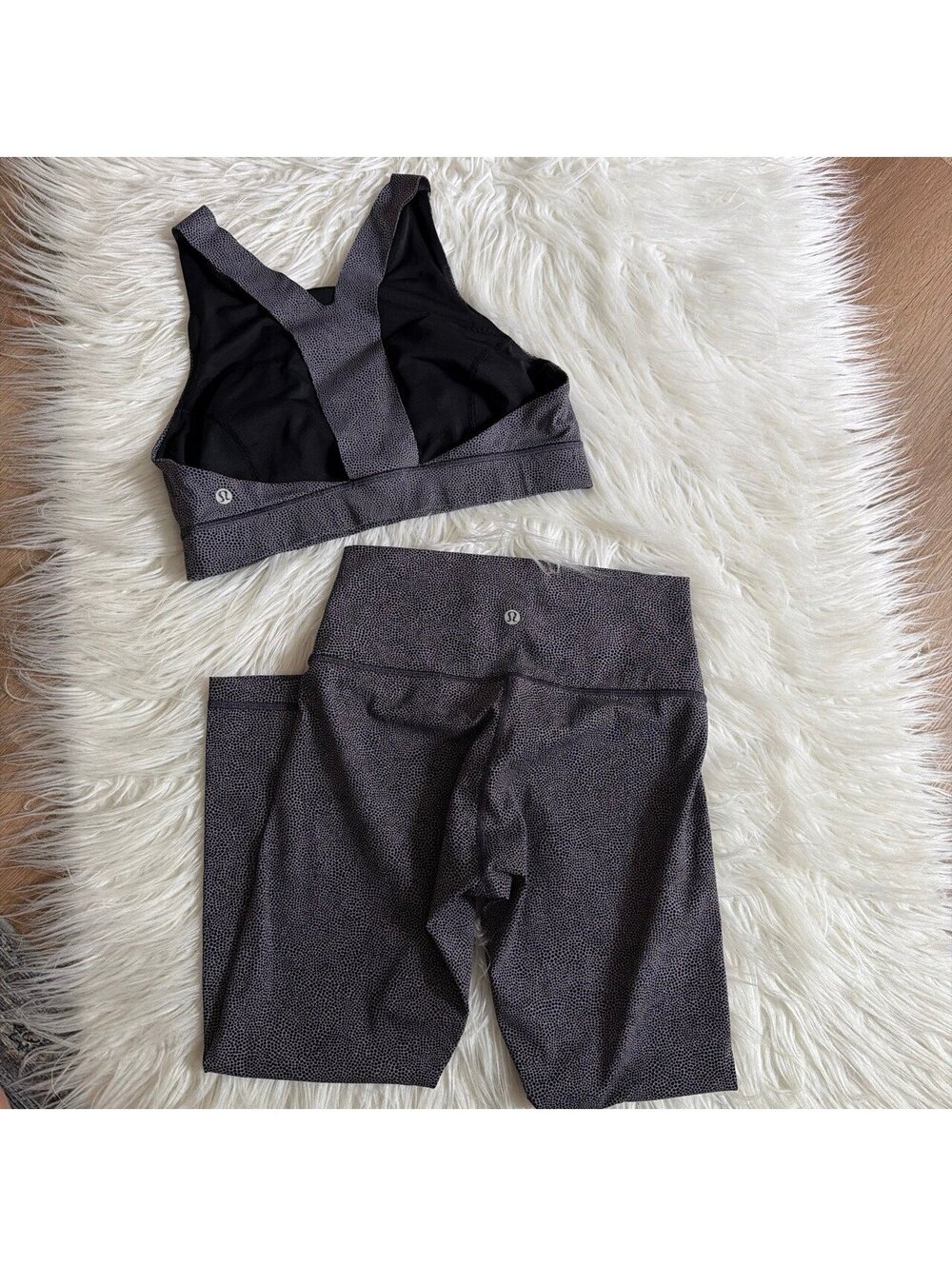 Lululemon set leggings size 6 top size 10